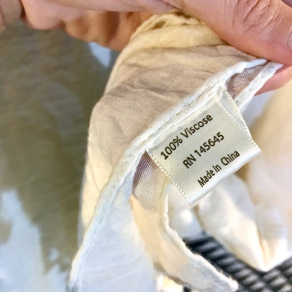 ivory light weight poncho - Picture 5 of 9